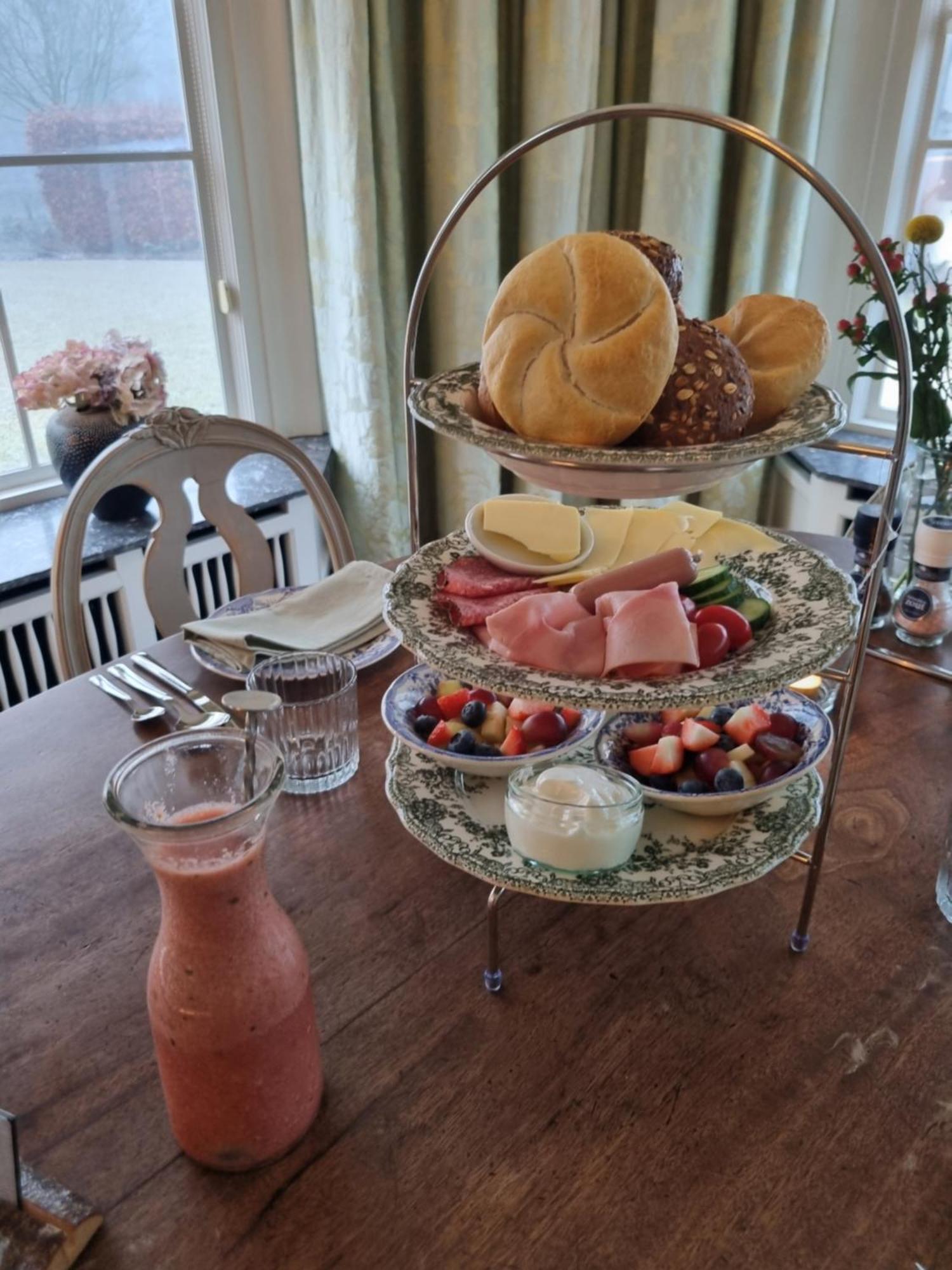 Landgoed Loenen B&B Slijk-Ewijk ภายนอก รูปภาพ
