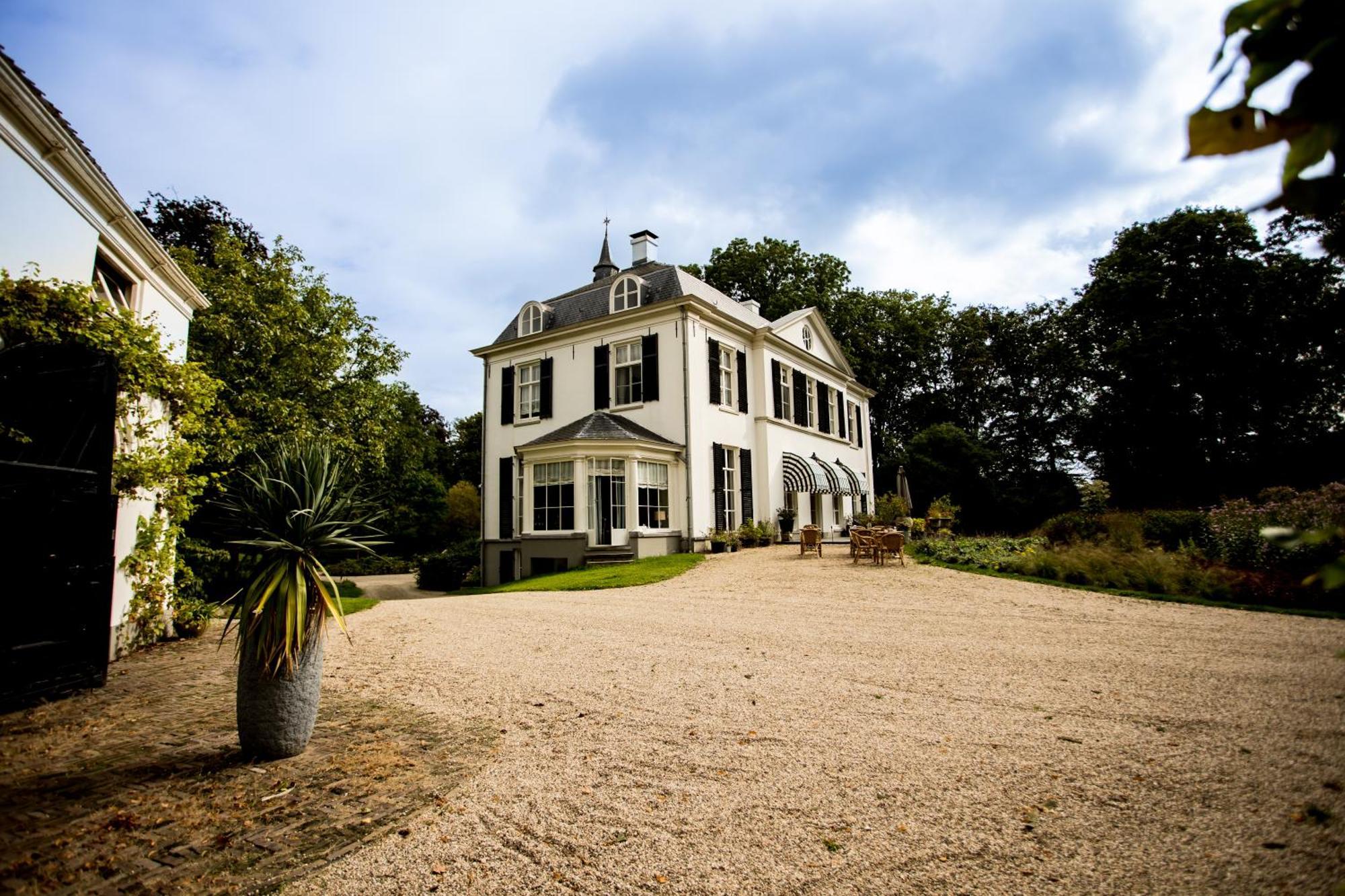 Landgoed Loenen B&B Slijk-Ewijk ภายนอก รูปภาพ